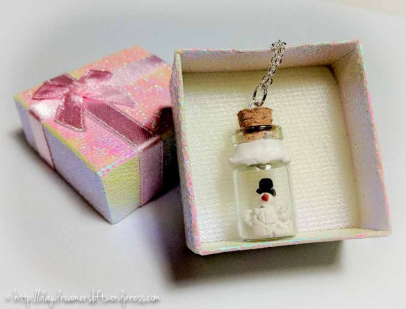 Bottled Snowman NecklaceHeight 1.0″, Width 0.5″ (ID: C2-D) $9.90